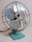 Antik elektromos ventillátor, Dirty Birdies Vintage, 40 $