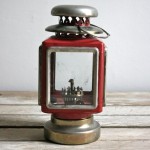 Antik fém lámpás, Lackluster Co., 22 $